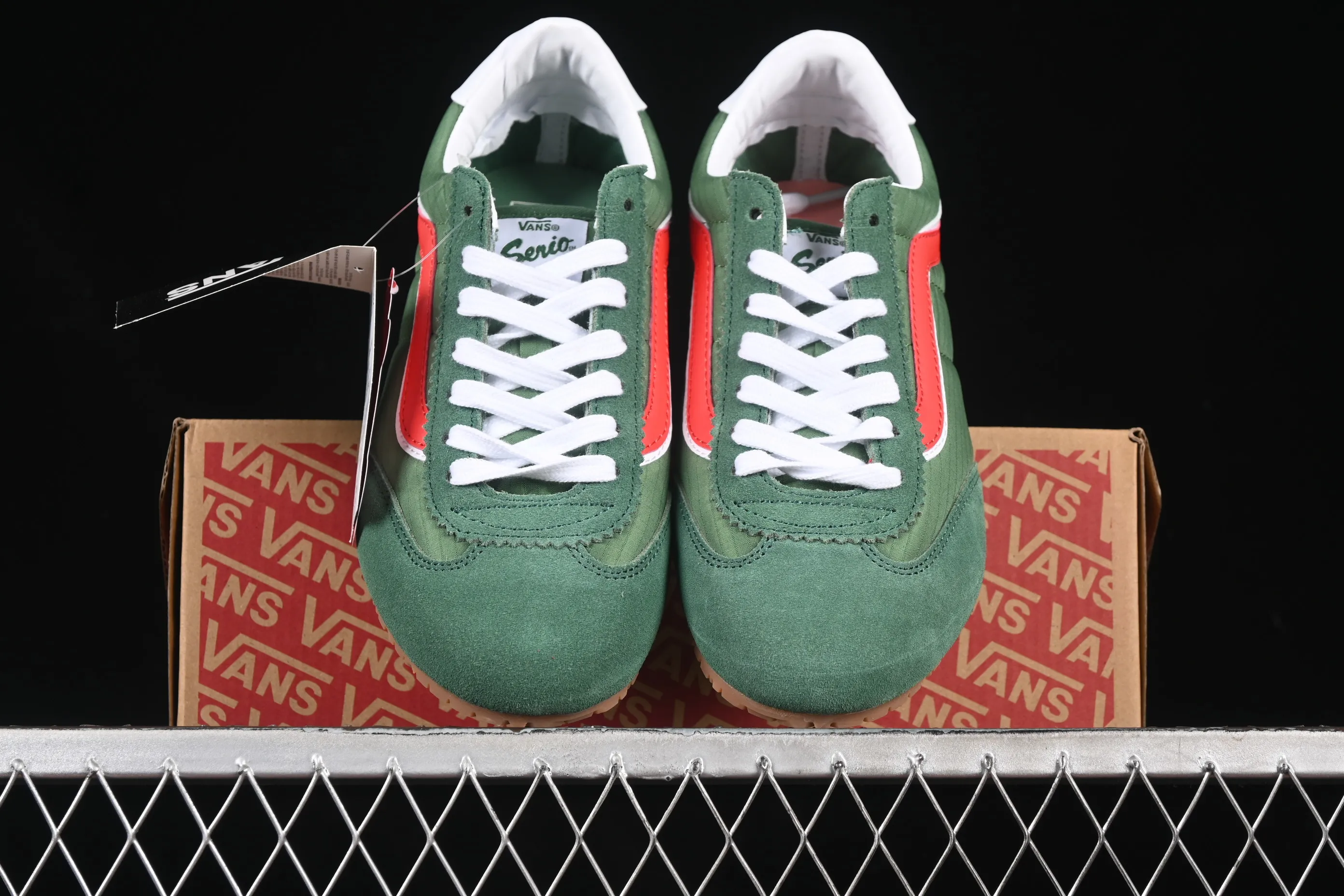 All categories Vans Vans series Vans Low Vans low-top Vans Super Lowpro Vans retro fashion comfortable versatile casual sneakers VN000D83BR1